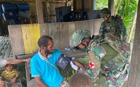 Akses Terbatas Tak Lagi Menjadi Hambatan, Warga Kampung Muara Nikmati Layanan Kesehatan Gratis dari TNI