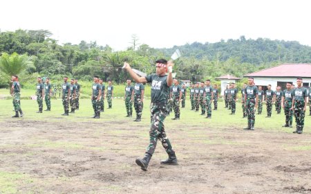 Asah Kemampuan Tempur Jarak Dekat, Yonif TP 814/JZA Gelar Latihan Double Stik Intensif di Siang Hari