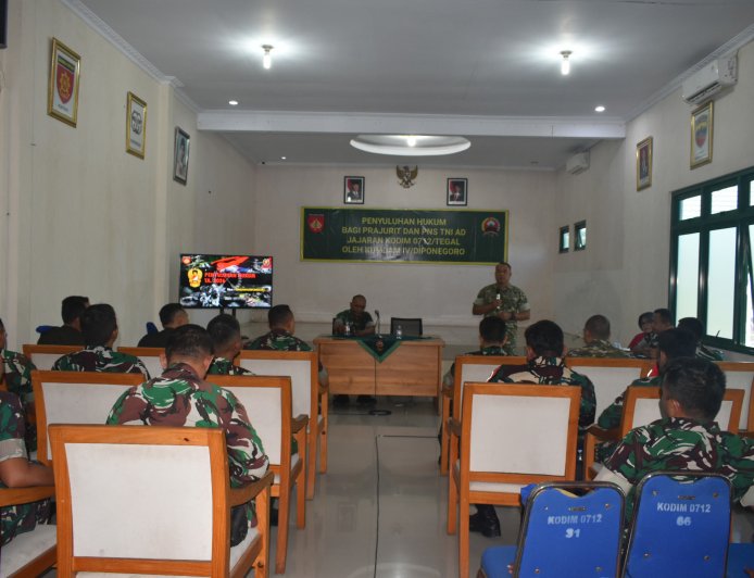 Kodim 0712/Tegal Terima Penyuluhan Hukum dari Kumdam IV/Diponegoro