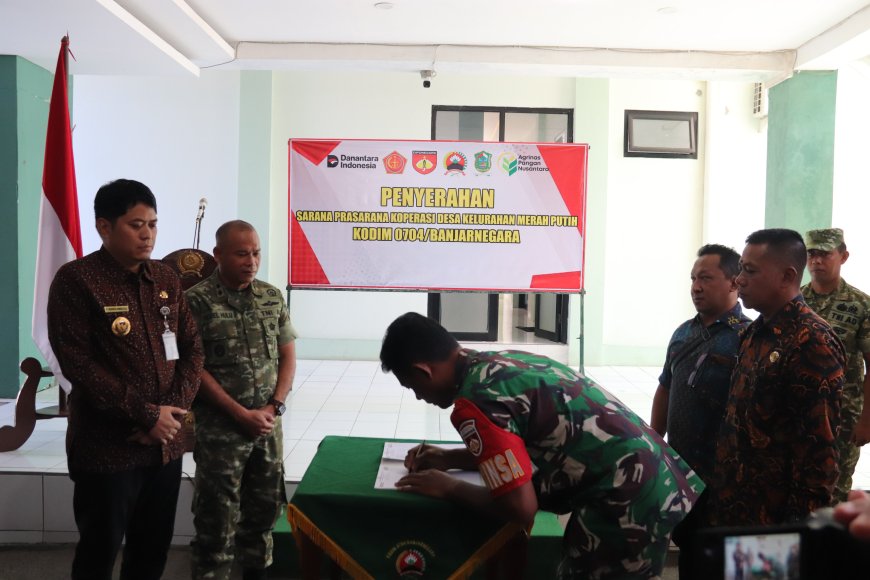 Kodim 0704 Banjarnegara Serahkan Kendaraan Operasional Truk untuk KDKMP