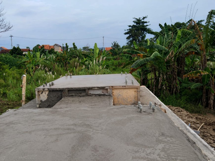 Pembangunan Jembatan Gantung Garuda di Kali Wuri Capai Tahap Penting