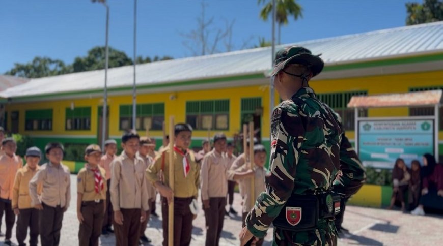 Prajurit Yonif TP 860/NSK Laksanakan Sosialisasi Gerakan Dasar PBB di MI At-Taqwa