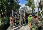 Jumat Bersih di Pesisir Waropen, Prajurit Yonif TP 860/NSK dan Warga Bersatu Rawat Lingkungan Pantai