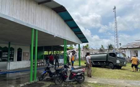 Yonif TP 860/NSK Salurkan Air Bersih ke Masjid Al-Falaq, Warga Baino Jaya Apresiasi Kepedulian TNI