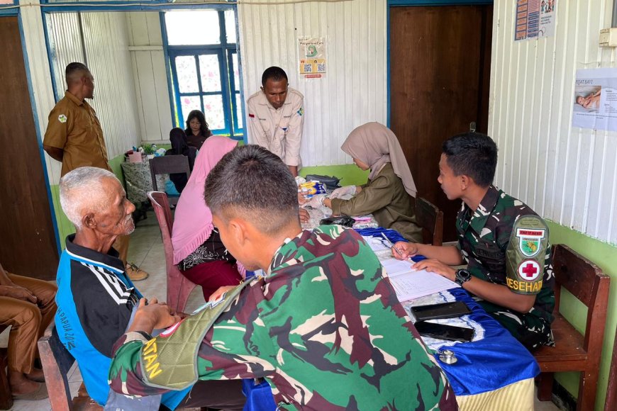 Prajurit Yonif TP 860/NSK Laksanakan Pendampingan Posyandu Lansia di Kampung Ruambak Jaya