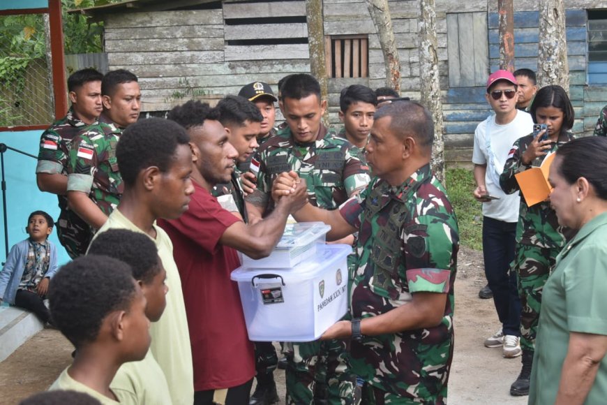 Sentuh Hati Anak-Anak Papua Selatan, Pangdam XXIV/MT Resmikan Rehab Panti Asuhan Abba