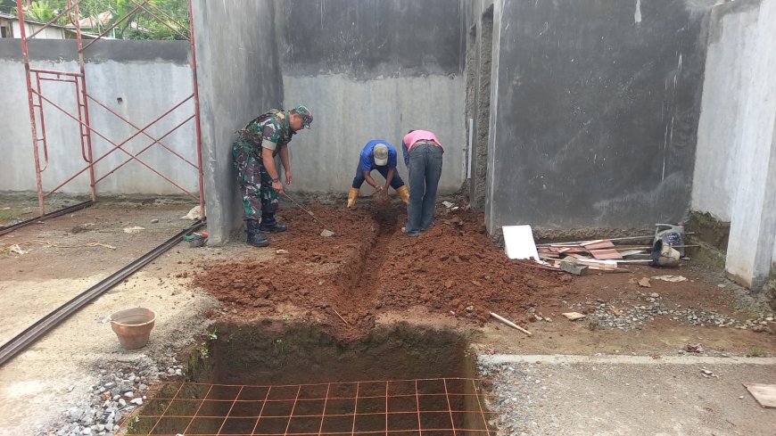 Babinsa Koramil 04 Karangkobar Tinjau Pembangunan KDKMP di Desa Karanggondang