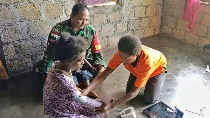 Posyandu Door to Door, Babinsa Dampingi Kader Layani Ibu Hamil hingga Lansia