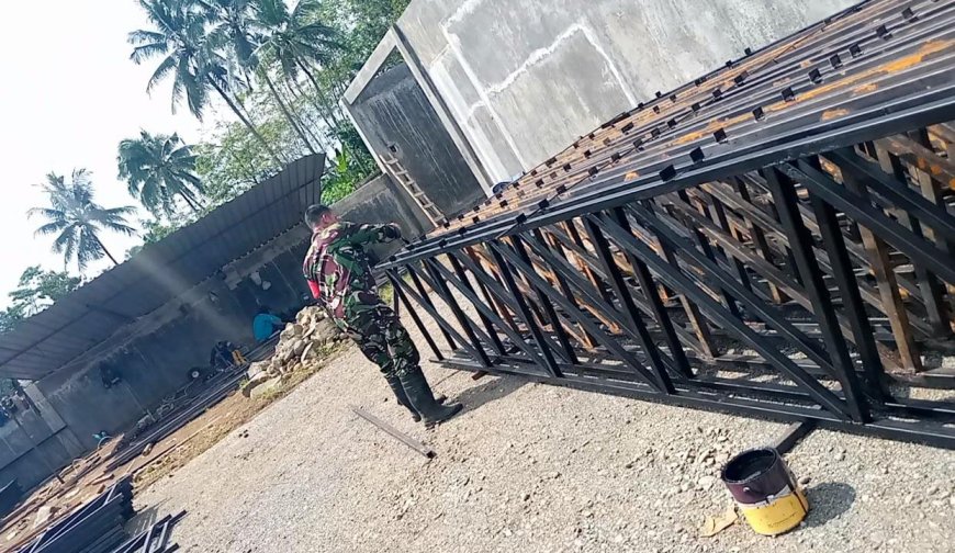 Babinsa Madukara Dampingi Pembangunan KDKMP di Desa Dawuhan