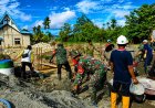 TNI Hadir Untuk Rakyat Babinsa Skanto Gotong Rogong Bersama Jemaat Cor Pondasi Gereja Baru
