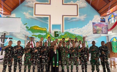 Prajurit Yonif TP 860/NSK dan Jemaat GKI Betani Waren Bersatu dalam Doa, Wujud Nyata Harmoni TNI dan Masyarakat Papua