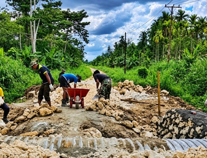Pelan Tapi Pasti Babinsa Arso Kawal Pembangunan Jembatan Garuda Anak Kali Mur Progres Tembus 60 Persen