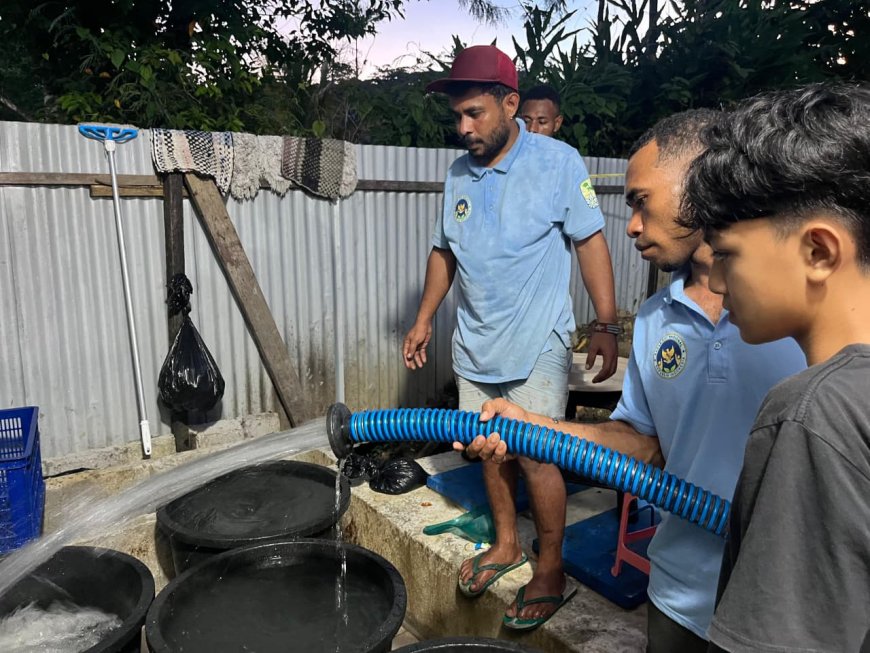 Yonif TP 860/NSK Gerak Cepat Salurkan 5.000 Liter Air Bersih untuk SPPG di Waropen