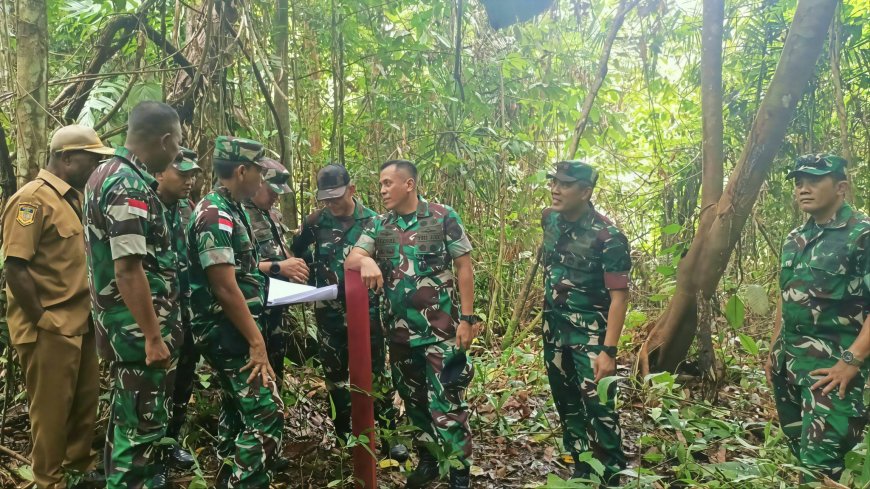 Dampingi Pangdam  Dandim 1701/Jayapura Pastikan Kesiapan Lahan Cetak Sawah di Perbatasan Keerom