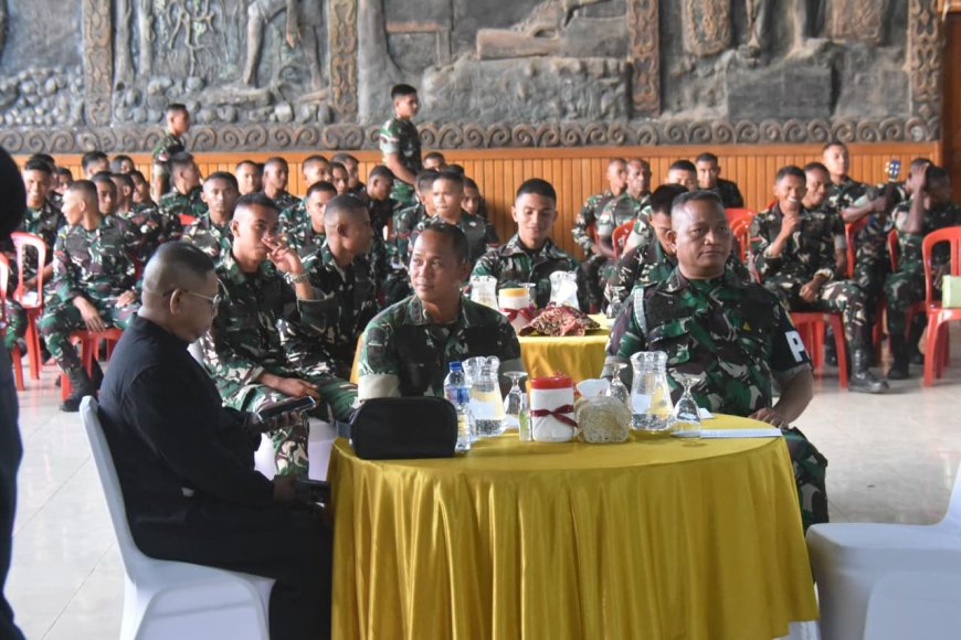 “Kita Harus Tetap Berbuat yang Terbaik Berlandaskan Firman Tuhan,” Pangdam XXIV/MT Ajak Prajurit Perkuat Iman dan Pengabdian