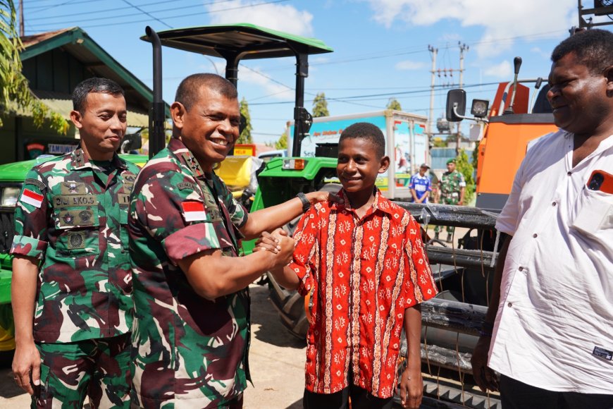 Febrianus Gebze Anak Papua Selatan, Mampu Operasionalkan Berbagai Alsintan Modern