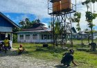 Prajurit Yonif TP 860/NSK Gotong Royong Bersihkan Fasilitas Umum di Waropen, Wujud Nyata Kepedulian TNI untuk Masyarakat