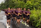 Jaga Kesiapan Operasional di Wilayah Penugasan, Prajurit Yonif TP 860/NSK Tempuh Lari Pagi Demi Fisik Prima