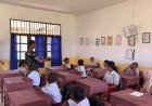 Prajurit Yonif TP 860/NSK Tanamkan Disiplin Sejak Dini, Siswa SD Inpres SP 4 Botawa Antusias Ikuti Edukasi Karakter