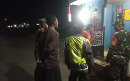 Sertu Muslim  Patroli Malam Cegah Gangguan Kamtibmas