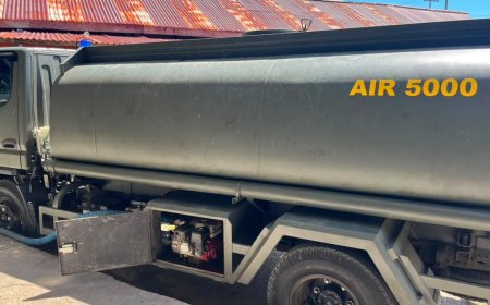Yonif TP 860/NSK Salurkan 5.000 Liter Air Bersih ke Masjid Al Muhajirin Waropen, Wujud Kepedulian TNI untuk Masyarakat