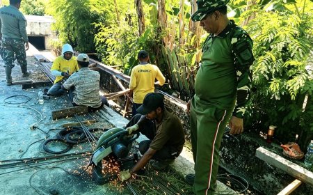 Jembatan Terus Dibangun  Babinsa dan Satgas Garuda Hadir Membuka Akses untuk Masa Depan Masyarakat
