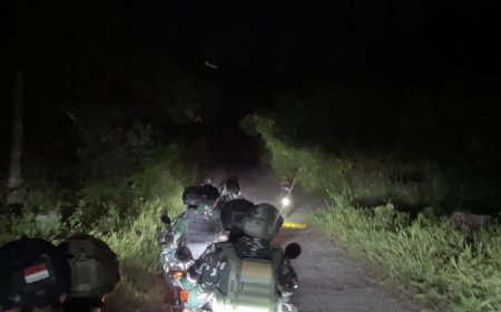 Patroli Malam Yonif TP 860/NSK Perkuat Keamanan Kampung Rorisi, Warga Diajak Jaga Kondusivitas Bersama