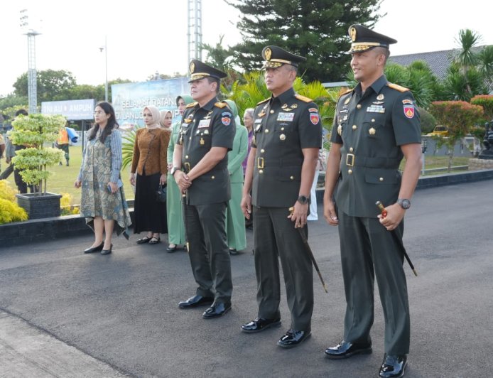 Pangdam IV Diponegoro Dampingi Kasad Bekali Taruna Akmil Siapkan Pemimpin TNI AD Menuju Indonesia Emas 2045