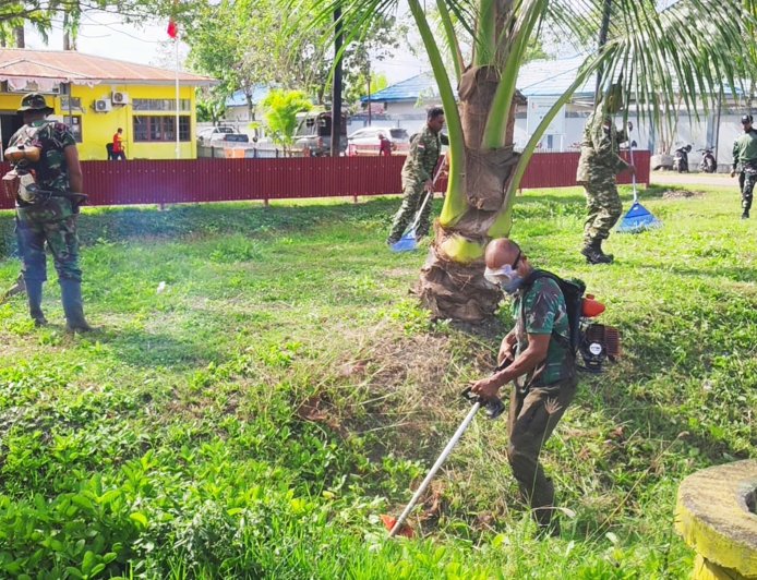 Karya Bakti Skala Besar, Wujudkan Lingkungan Bersih dan Perkuat Kebersamaan Bersama Masyarakat Merauke
