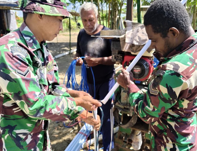 Harapan Terwujud, Sumur Bor Karya Bakti TNI AD Berhasil Temukan Sumber Air Bersih di Dusun Serapu