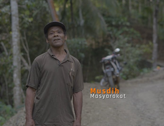 Jalan TMMD Buka Harapan Baru bagi Penderes Nira Gumelem Kulon
