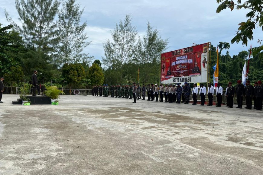 Sinergitas Tanpa Batas, Personel Yonif TP 809/NTM Hadiri Upacara HUT Bhayangkara ke-80 di Polres Sarmi
