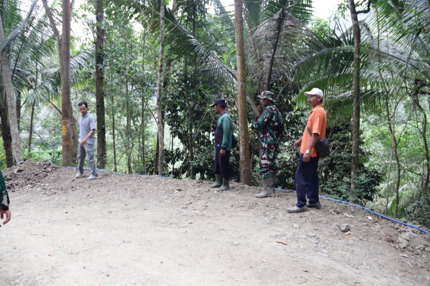 Dari Titik Nol Pos Kamling Semangat Kebersamaan Dibangun di Gumelem Kulon