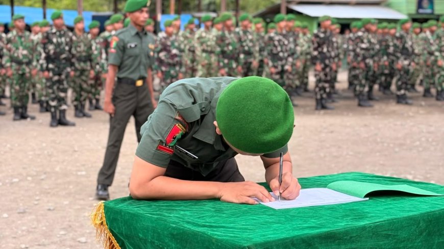 Tradisi Pelepasan Korps Satuan Warnai Kepindahan Prajurit Yonif TP 860/NSK, Penuh Haru dan Semangat Pengabdian