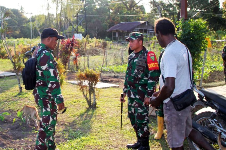 Kunjungan Dansatgas TMMD ke-129 Disambut Haru Warga Wanam