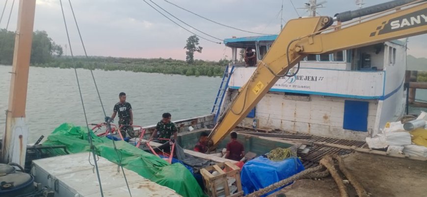 Tempuh Perjalanan Laut 4 Hari, Material TMMD ke-129 Kodim 1707/Merauke Tiba di Kampung Wanam