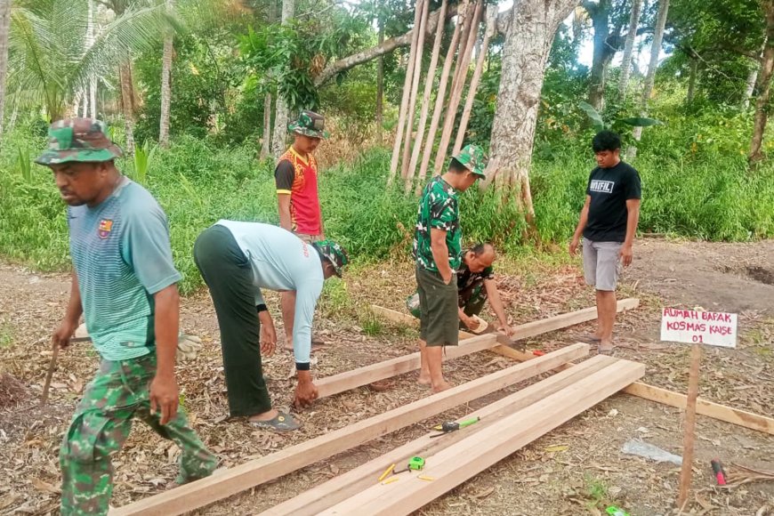 Personel Satgas TMMD ke-129 Kebut Pembangunan MCK di Kampung Wanam