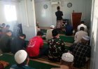 Satgas TMMD ke-129 Kodim 1707/Merauke Laksanakan Sholat Jum'at Bersama Warga Kampung Wanam