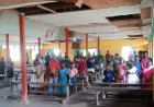 Tingkatkan Keimanan, Personel Satgas TMMD Ibadah Minggu di Gereja Santa Teresia Wanam
