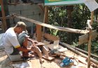 Tangan Terampil Tukang Bentuk Bekisting Plat Beton TMMD Siap Dicor