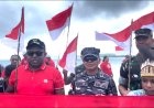 Semarakkan HUT RI ke-81, Yonif TP 809/NTM dan Forkopimda Sarmi Gelar Kirab Merah Putih