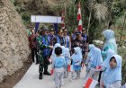 Sambutan Hangat Anak PAUD Warnai Penutupan TMMD Reguler ke-129 di Gumelem Kulon