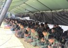 Sholat Jumat dan Syukuran HUT RI ke-81, Prajurit Yonif TP 860/NSK Perkuat Iman dan Nasionalisme