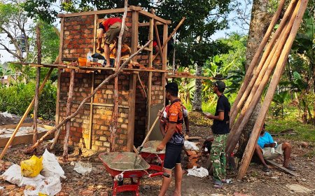 Dinding MCK Mulai Dibangun, TMMD ke-129 Wujudkan Sanitasi Layak di Kampung Wanam