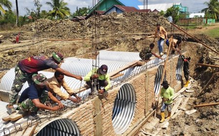 Kebersamaan TNI, Mahasiswa dan Masyarakat Wujudkan Jembatan Aramco di Waninggap Say Merauke