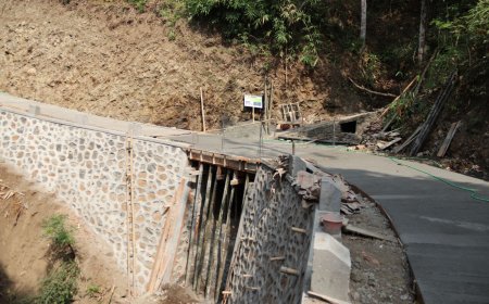 Plat Beton Rampung Dicor TMMD Tinggal Selesaikan Pemasangan Handrail