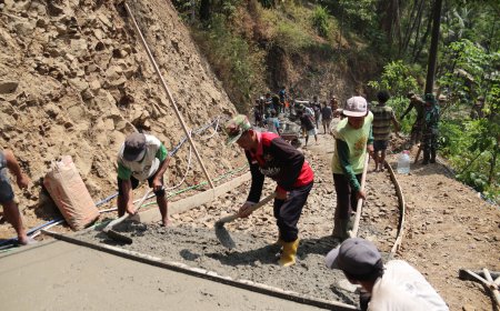 TMMD Reguler ke-129 Pak RW Sakum Setia Dampingi Pembangunan Desa