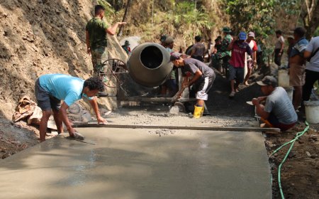 Saling Bahu Membahu Semangat Gotong Royong Hidupkan TMMD di Gumelem Kulon