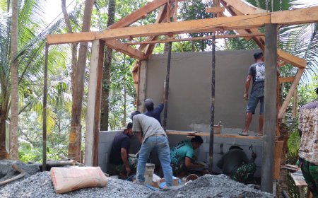Tangan Sagi Triyono di Balik Kokohnya Pos Kamling TMMD Gumelem Kulon