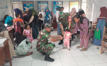 Tak Hanya Bangun Jalan Kopka Wahid Turut Dampingi Posyandu Warga Gumelem Kulon